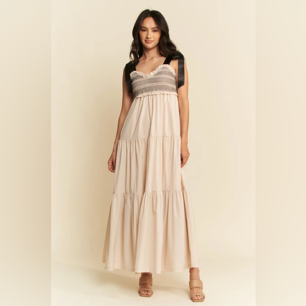 DAVI & DANI BOW STRAP SMOCKED MAXI DRESS ❤️NWT IN STORES❤️